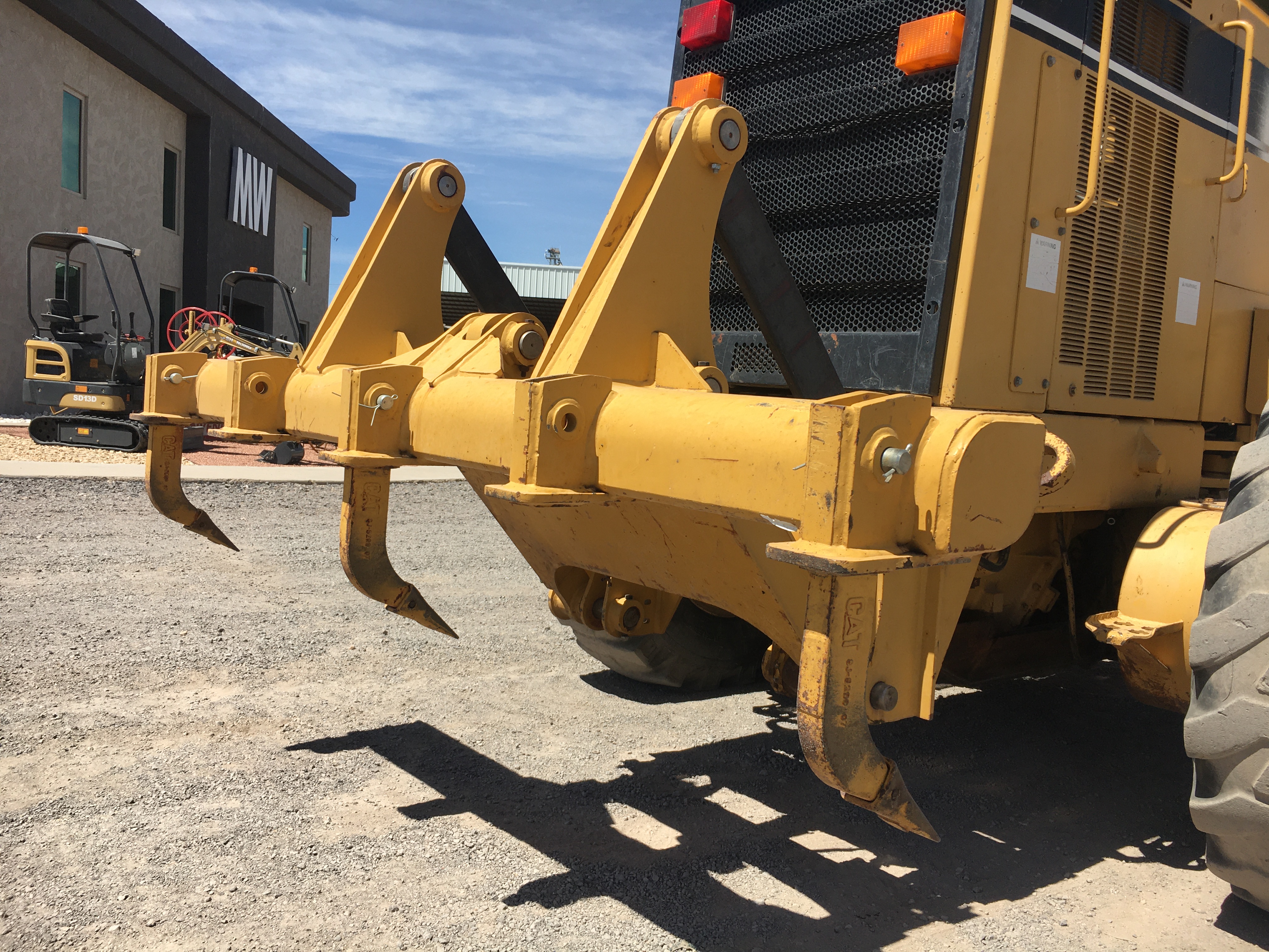 ./imagenes/INVOICE/2019/16019/MOTOCONFORMADORA CAT_140H (7).JPG